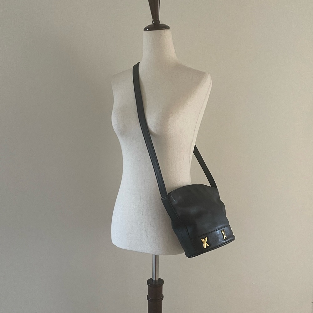 Vintage Black Leather Shoulder Bag
